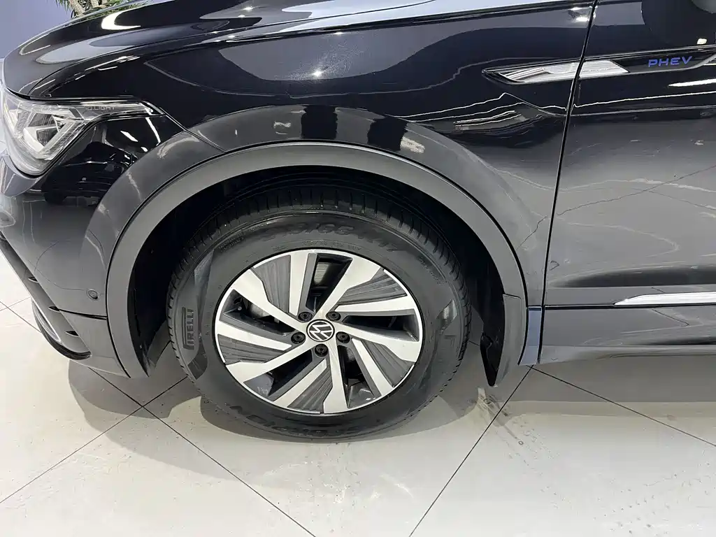 Volkswagen Tiguan L NEV 2022 430PHEV Plug-in Hybrid Flagship Edition 2022 - thumbnail 13