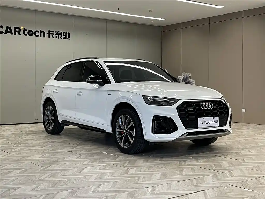 Audi Audi Q5L 2024 40 TFSI Luxury Dynamic Model 2024 - thumbnail 2