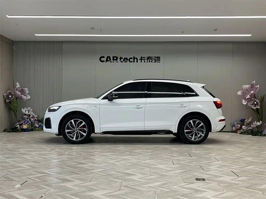 Audi Audi Q5L 2024 40 TFSI Luxury Dynamic Model 2024 - thumbnail 8