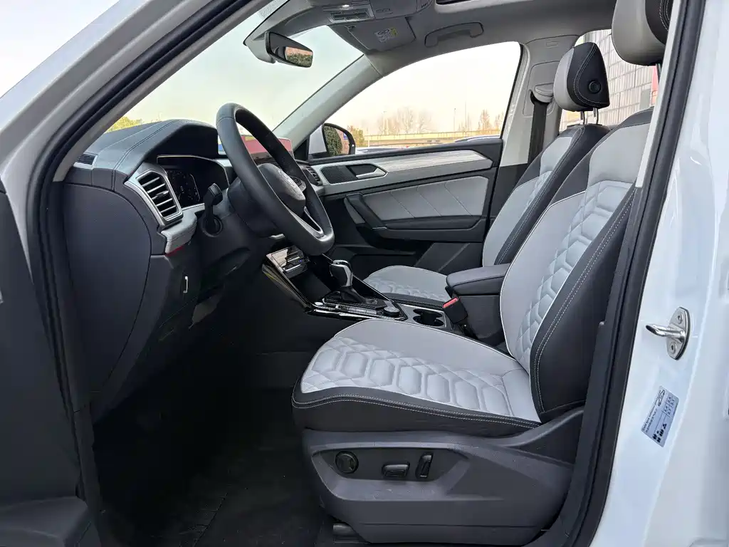 Volkswagen Tayron 2023 Model Year Facelift 380TSI 4Motion R-Line High Performance Edition 2022 - thumbnail 28