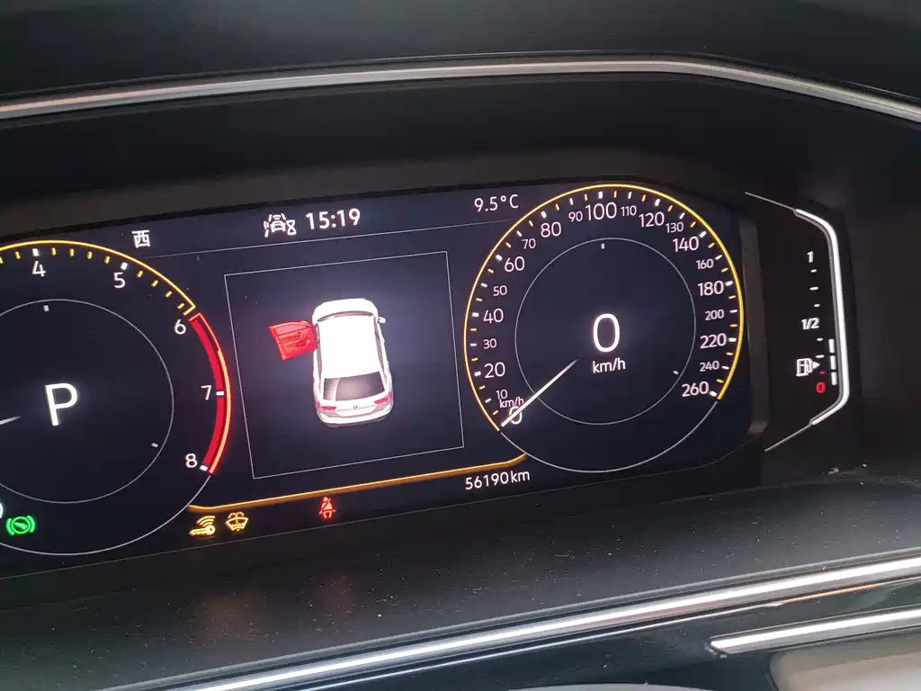 Volkswagen Tiguan L 2022 330TSI Automatic 2WD Smart Enjoy Edition 2022 - thumbnail 6