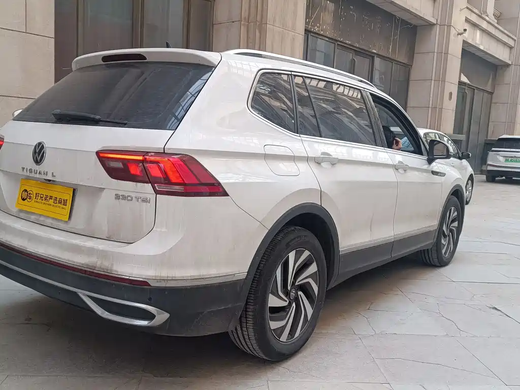 Volkswagen Tiguan L 2022 330TSI Automatic 2WD Smart Enjoy Edition 2022 - thumbnail 8