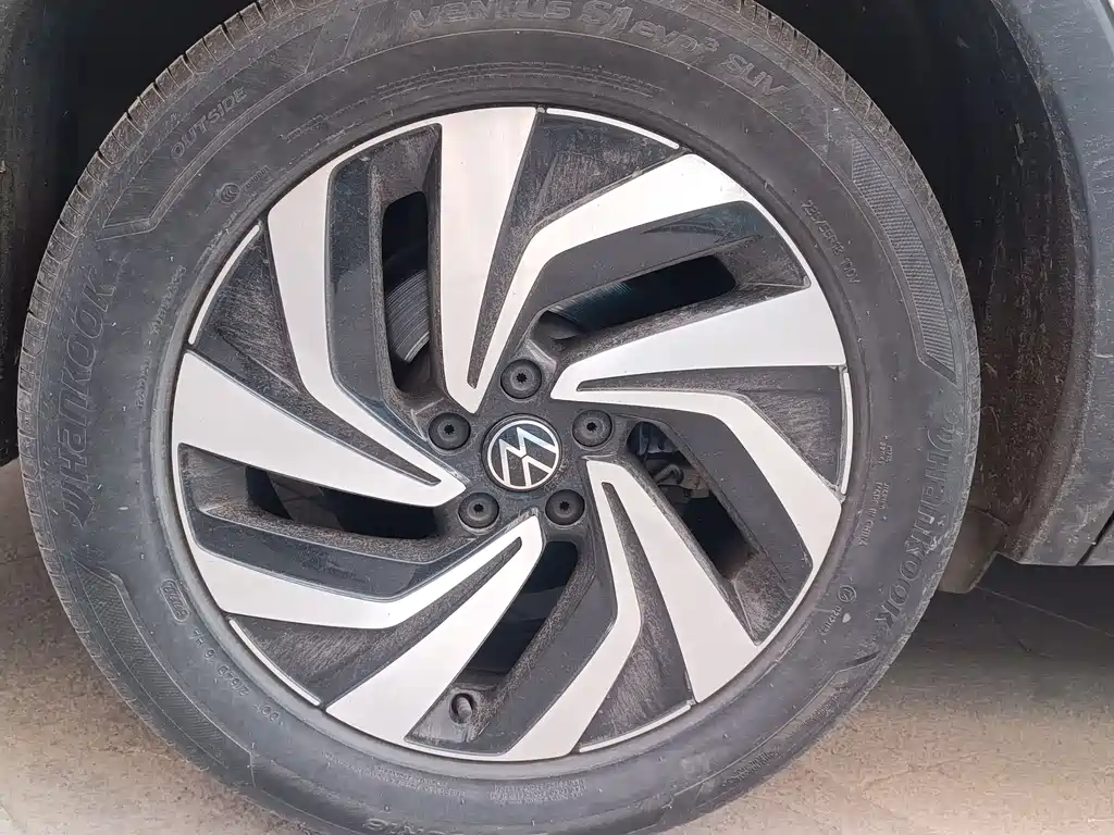 Volkswagen Tiguan L 2022 330TSI Automatic 2WD Smart Enjoy Edition 2022 - thumbnail 9