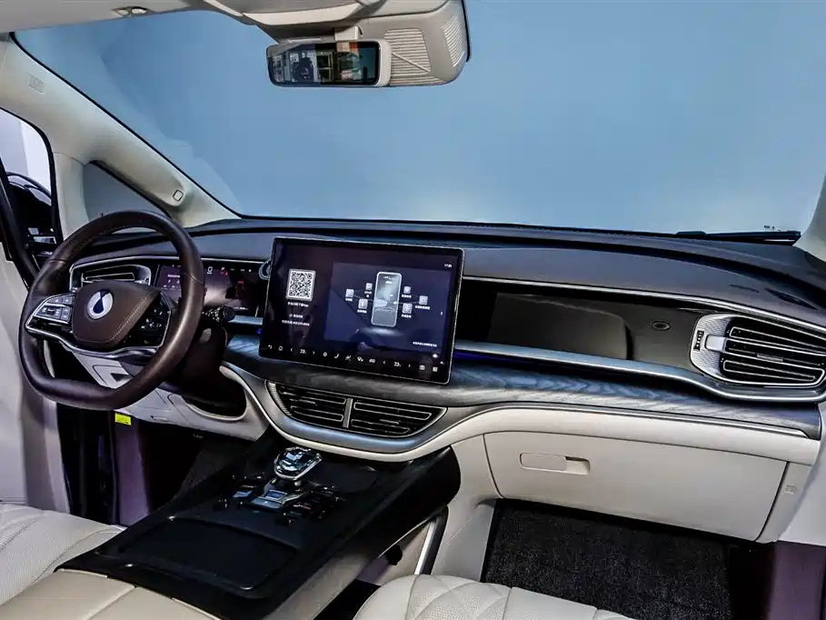 Denza DENZA D9 2025 DM-i Intelligent Driving Edition 1020 AWD Premium 2025 - thumbnail 16