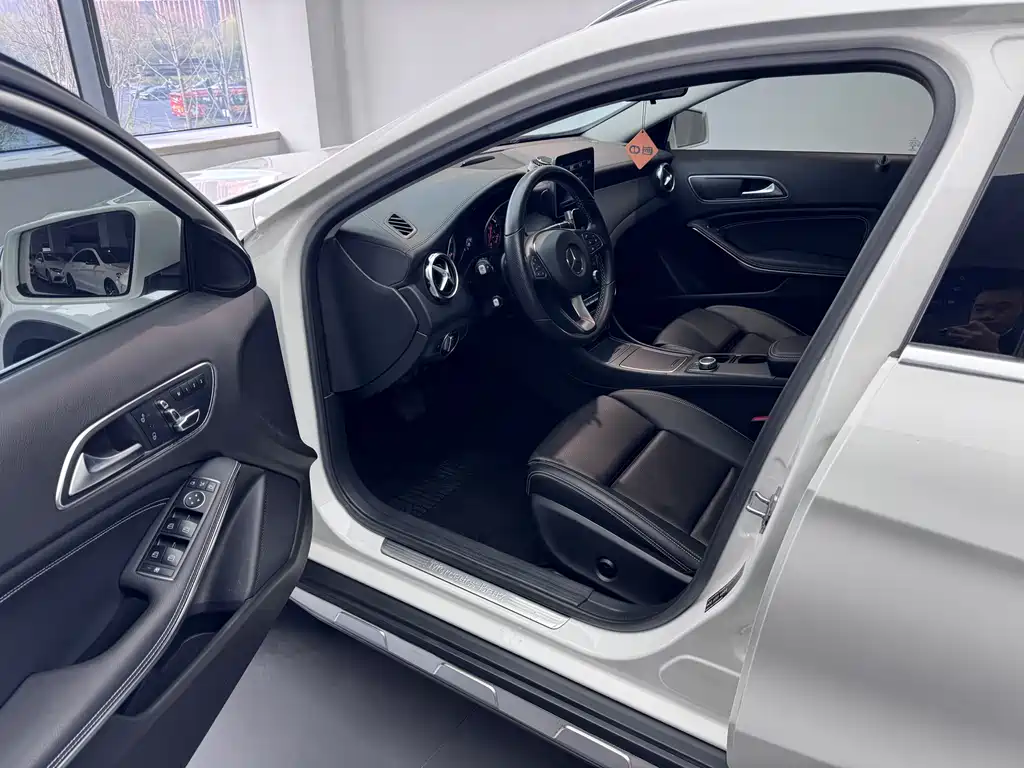 Mercedes-Benz Mercedes-Benz GLA 2018 GLA 200 Style 2018 - thumbnail 5