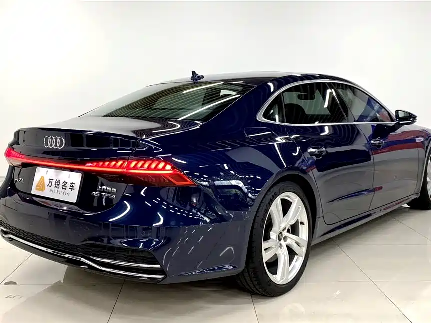Audi Audi A7L 2022 45 TFSI S-line Dream Edition 2023 - thumbnail 3