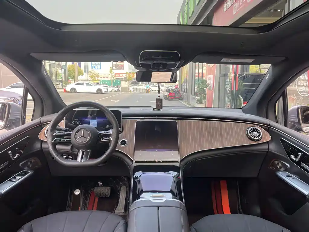 Mercedes-Benz Mercedes-Benz EQE SUV 2023 350 4MATIC Luxury Edition 2025 - thumbnail 7
