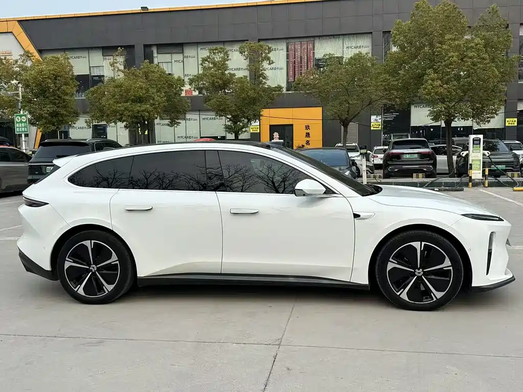 NIO NIO ET5T 2024 75kWh Touring 2025 - thumbnail 8