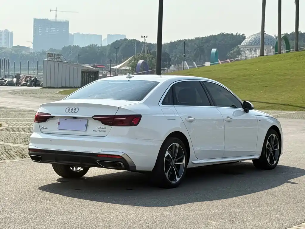 Audi Audi A4L 2020 40 TFSI Fashion Dynamic Edition 2021 - thumbnail 3