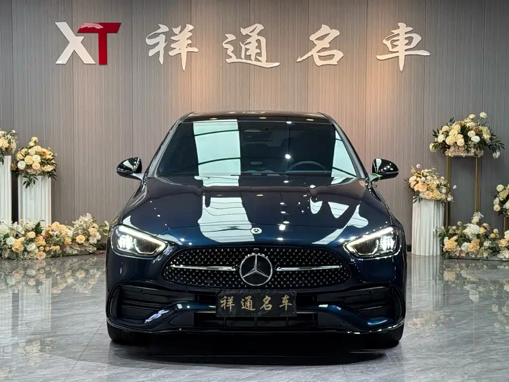 Mercedes-Benz Mercedes-Benz C-Class 2023 Facelift 2 C 260 L Night Sport Edition 2023 - thumbnail 2