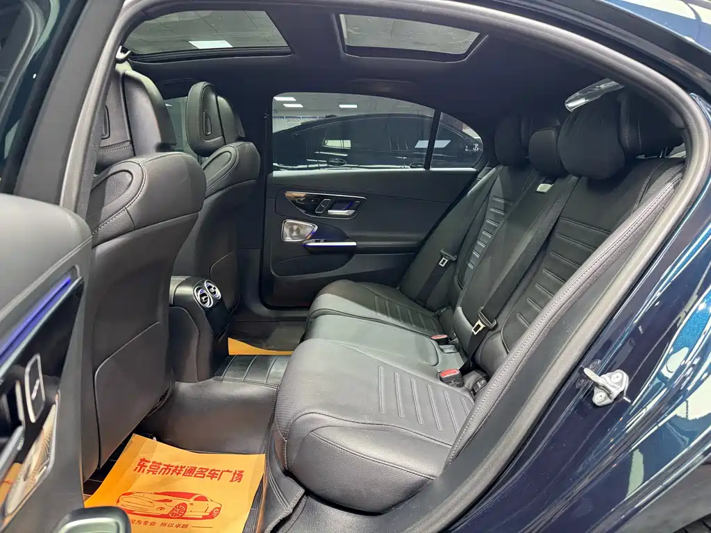 Mercedes-Benz Mercedes-Benz C-Class 2023 Facelift 2 C 260 L Night Sport Edition 2023 - thumbnail 7