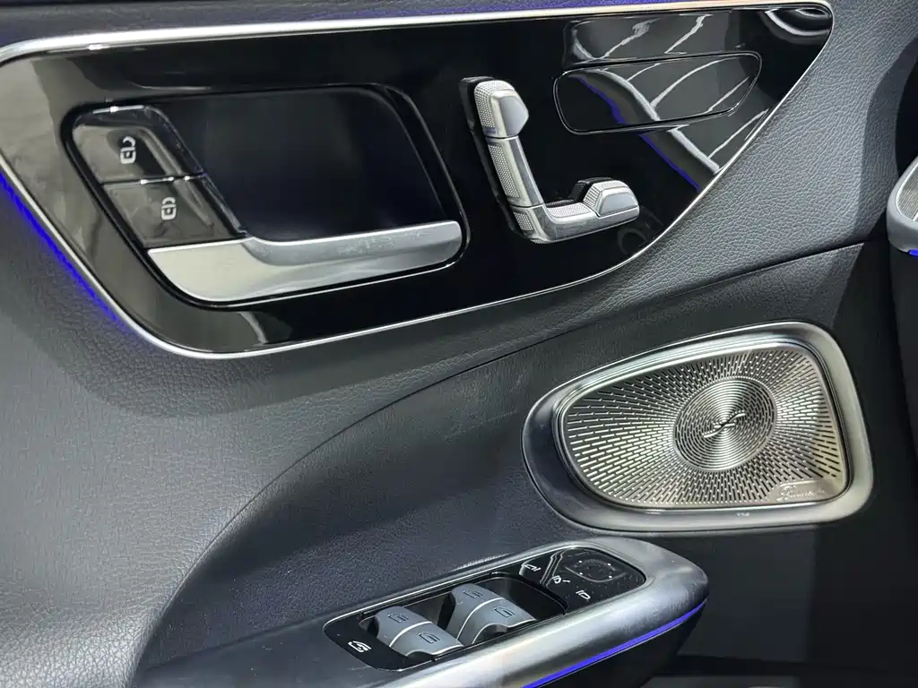 Mercedes-Benz Mercedes-Benz C-Class 2023 Facelift 2 C 260 L Night Sport Edition 2023 - thumbnail 13