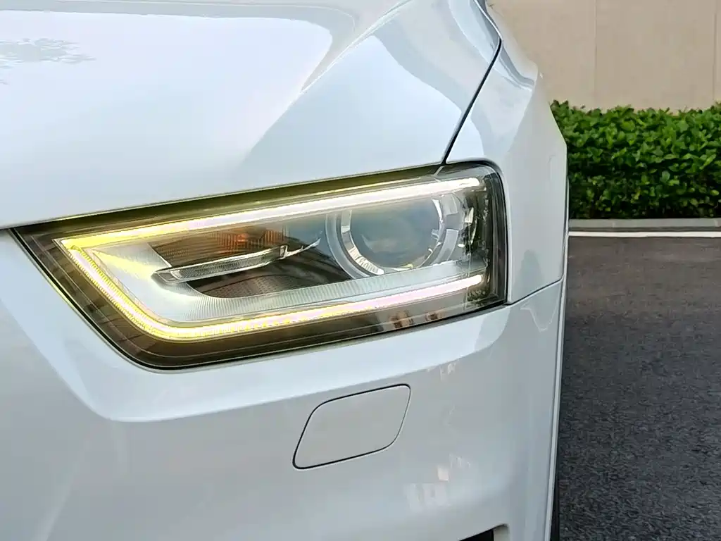 Audi Audi Q3 2016 30 TFSI Premium Collection Edition Intelligent Leading Model 2016 - thumbnail 18