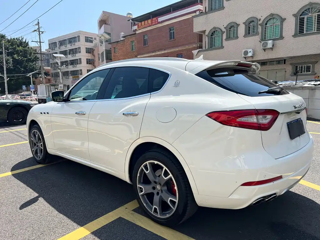 Maserati Maserati Levante 2016 3.0T Standard 2017 - thumbnail 13