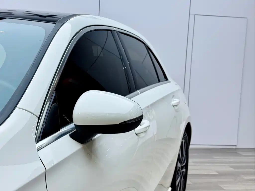 Mercedes-Benz Mercedes-Benz A-Class 2021 A 200 Sport Edition 2021 - thumbnail 10