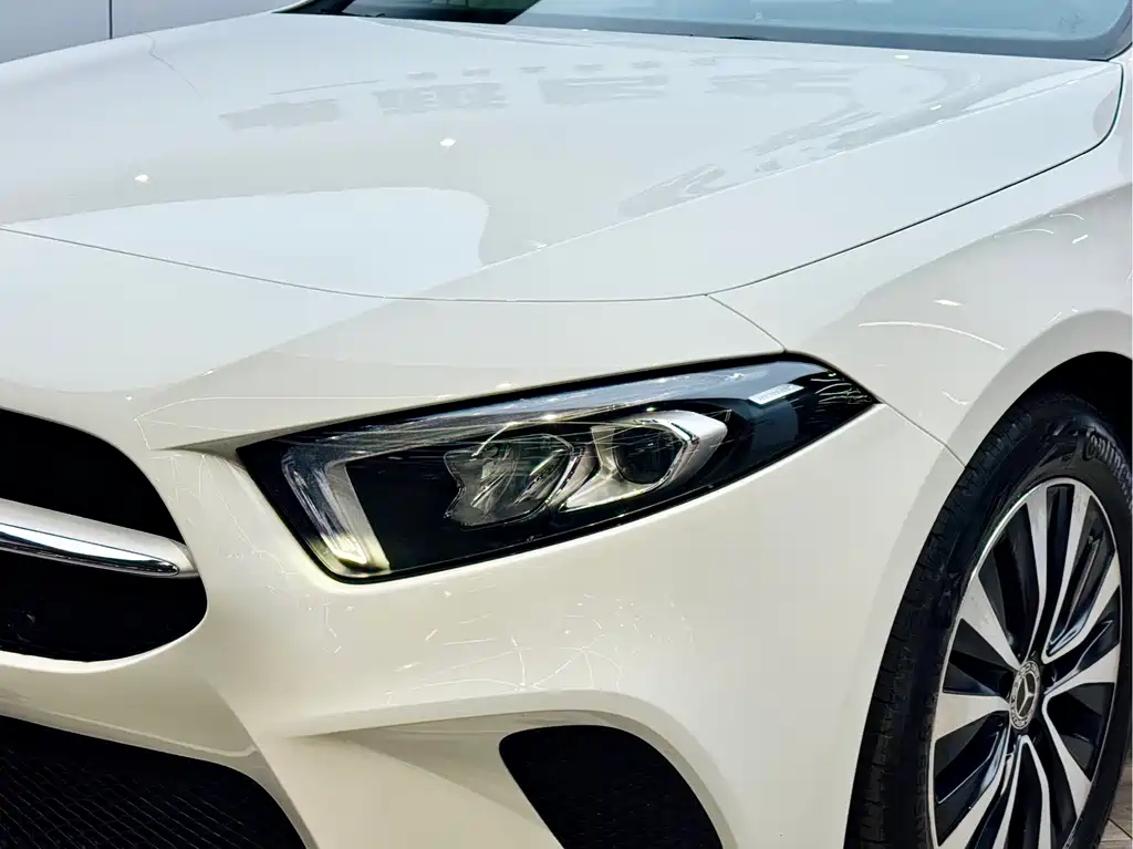 Mercedes-Benz Mercedes-Benz A-Class 2021 A 200 Sport Edition 2021 - thumbnail 17