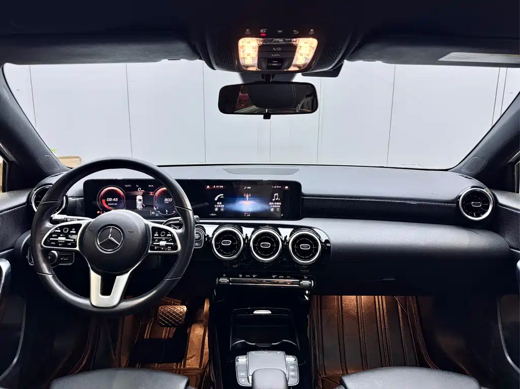 Mercedes-Benz Mercedes-Benz A-Class 2021 A 200 Sport Edition 2021 - thumbnail 18