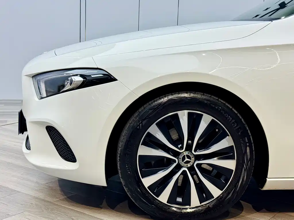 Mercedes-Benz Mercedes-Benz A-Class 2021 A 200 Sport Edition 2021 - thumbnail 25