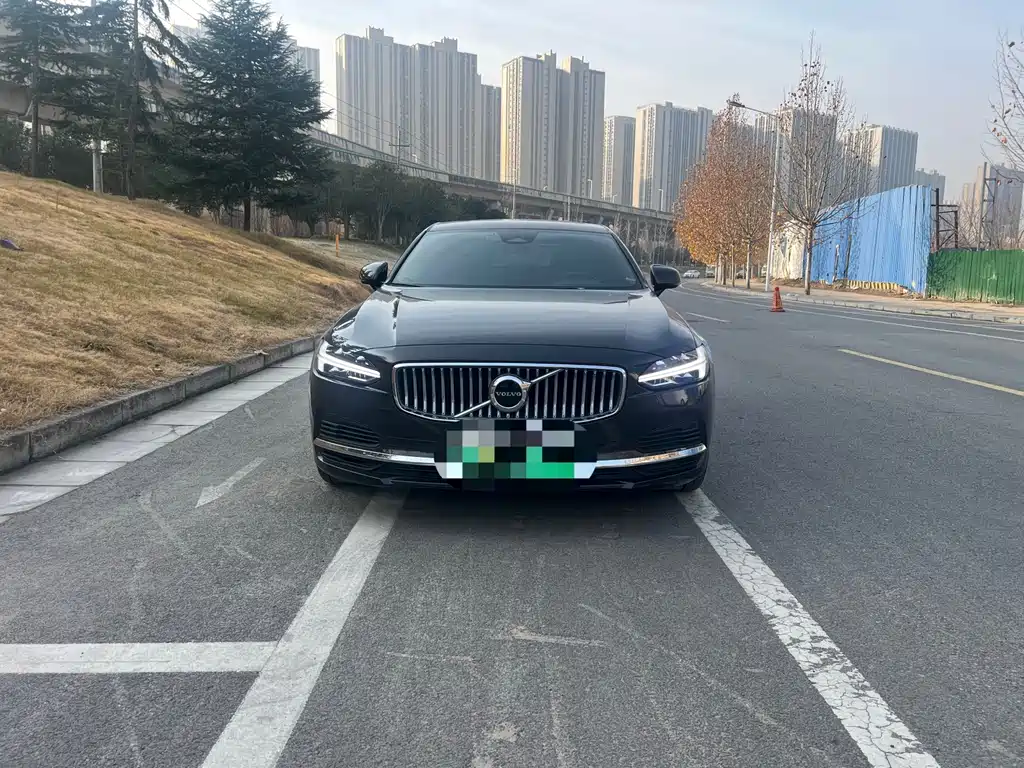 Volvo Volvo S90 Plug-in Hybrid 2022 T8 E-Drive Luxury Edition 2022 - thumbnail 2
