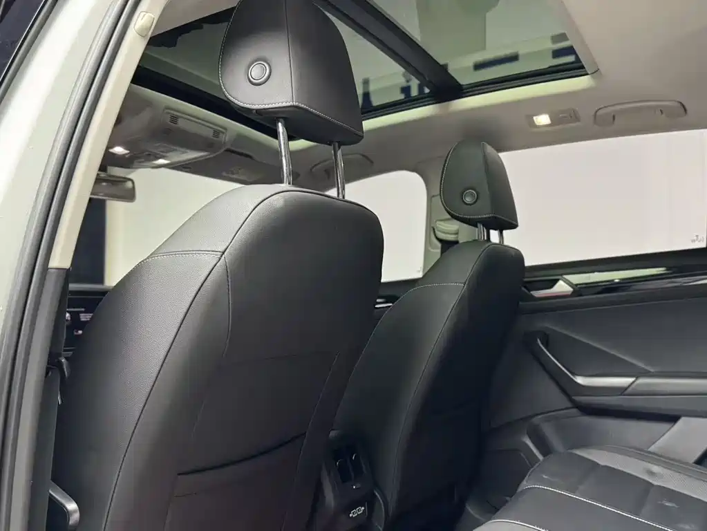 Volkswagen T-Roc 2021 280TSI DSG 2WD Comfort Intelligent Connectivity Edition 2021 - thumbnail 10