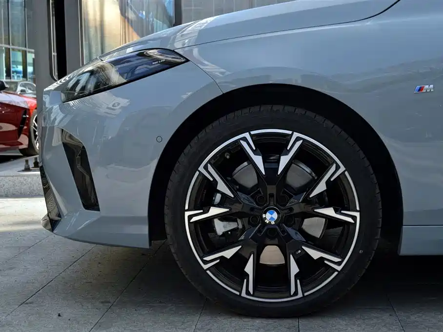 BMW BMW 2 Series 2025 225i M Sport Shadowline Package 2025 - thumbnail 13