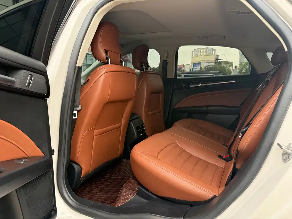 Ford Mondeo 2018 EcoBoost 200 Cognac Special Edition 2018 - thumbnail 6
