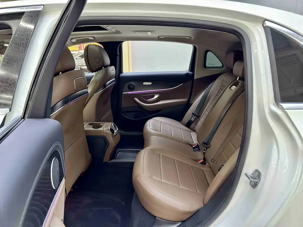 Mercedes-Benz Mercedes-Benz E-Class 2016 E 200 L Sport 2017 - thumbnail 7
