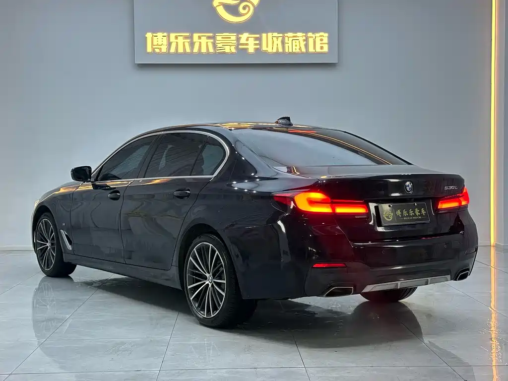 BMW BMW 5 Series 2023 530Li Leading Model M Sport Package 2023 - thumbnail 4