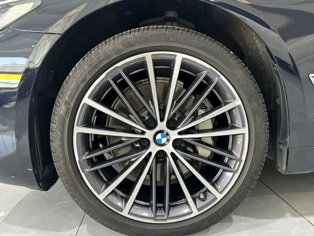 BMW BMW 5 Series 2023 530Li Leading Model M Sport Package 2023 - thumbnail 18