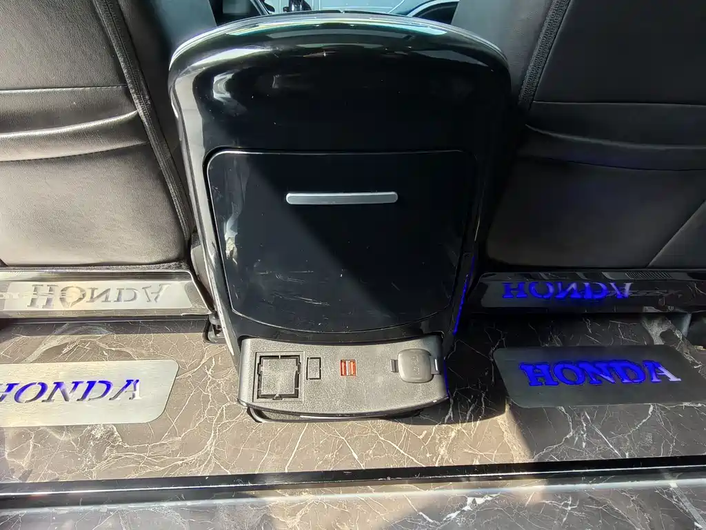 Honda Honda Odyssey 2019 2.0L Elite Version 2019 - thumbnail 9