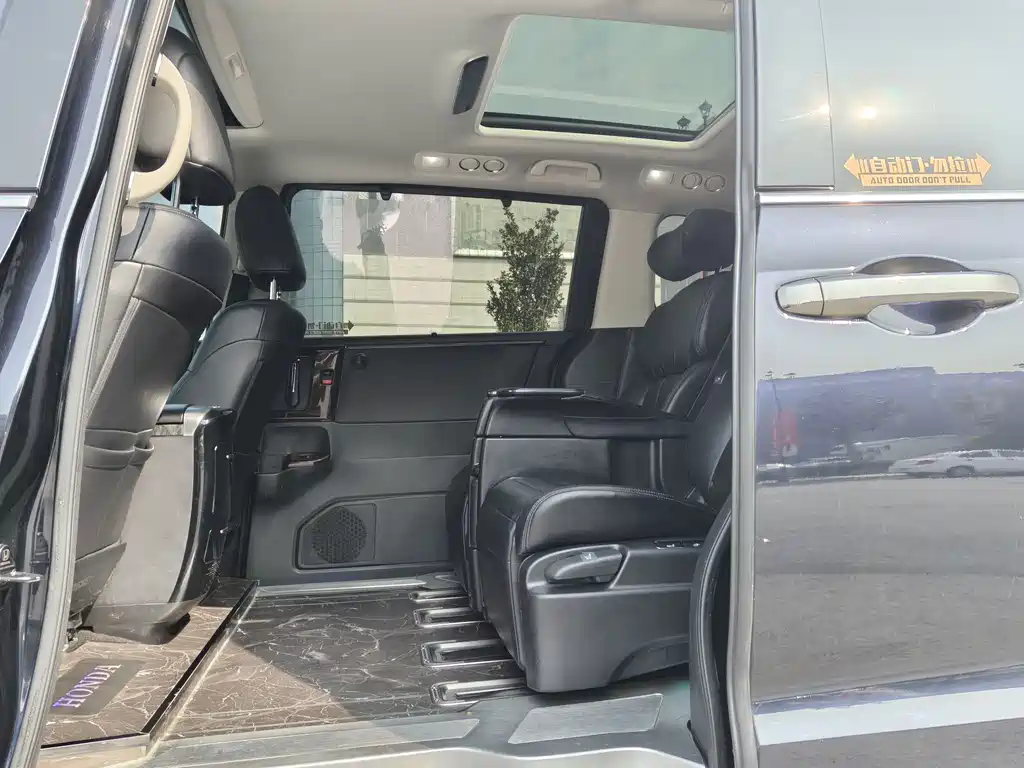 Honda Honda Odyssey 2019 2.0L Elite Version 2019 - thumbnail 10