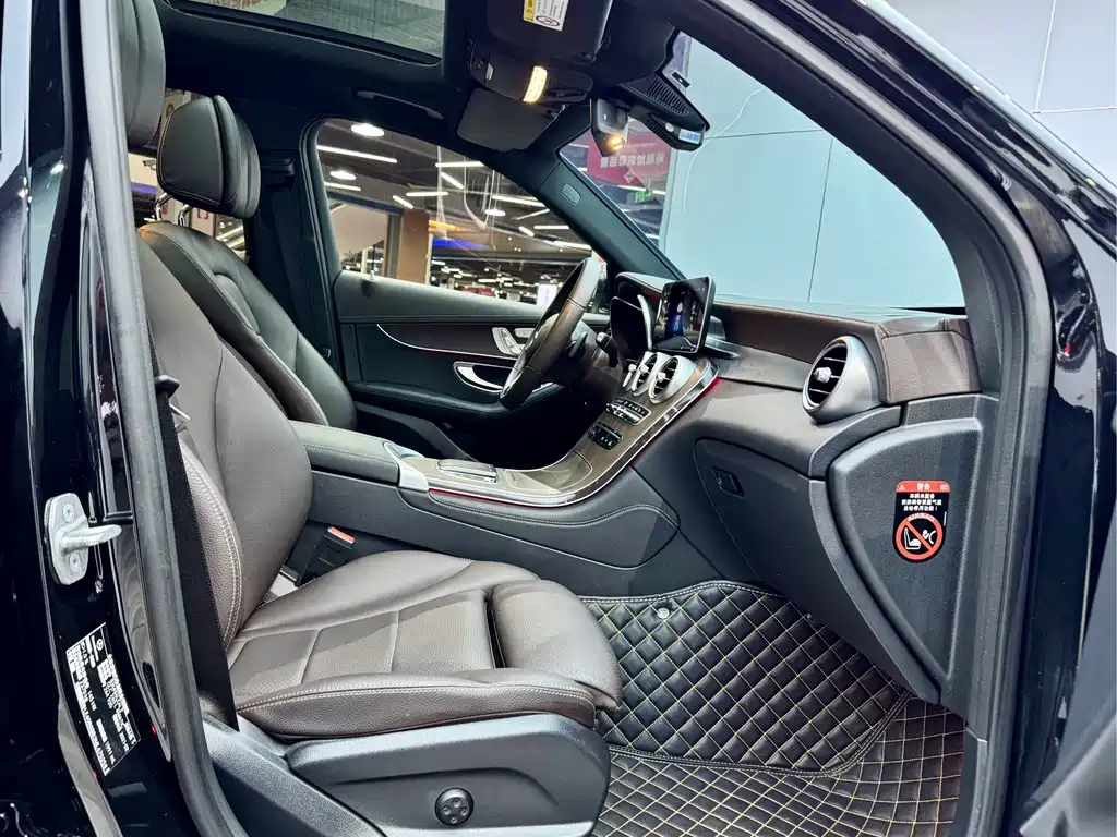 Mercedes-Benz Mercedes-Benz GLC 2021 GLC 260 L 4MATIC Luxury Edition 2021 - thumbnail 8