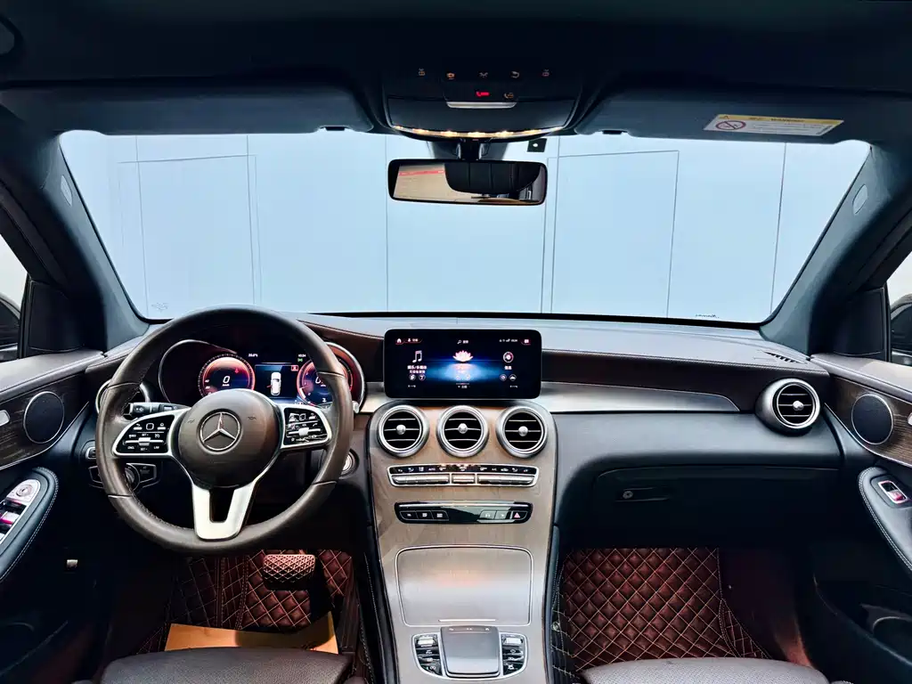 Mercedes-Benz Mercedes-Benz GLC 2021 GLC 260 L 4MATIC Luxury Edition 2021 - thumbnail 10