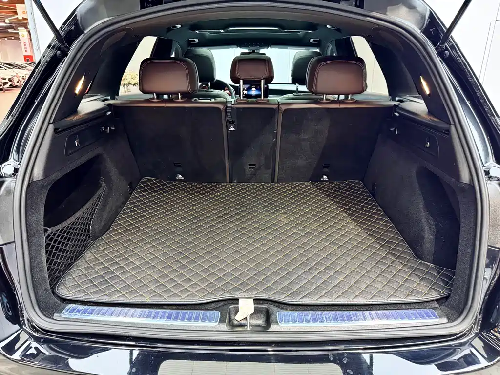 Mercedes-Benz Mercedes-Benz GLC 2021 GLC 260 L 4MATIC Luxury Edition 2021 - thumbnail 11