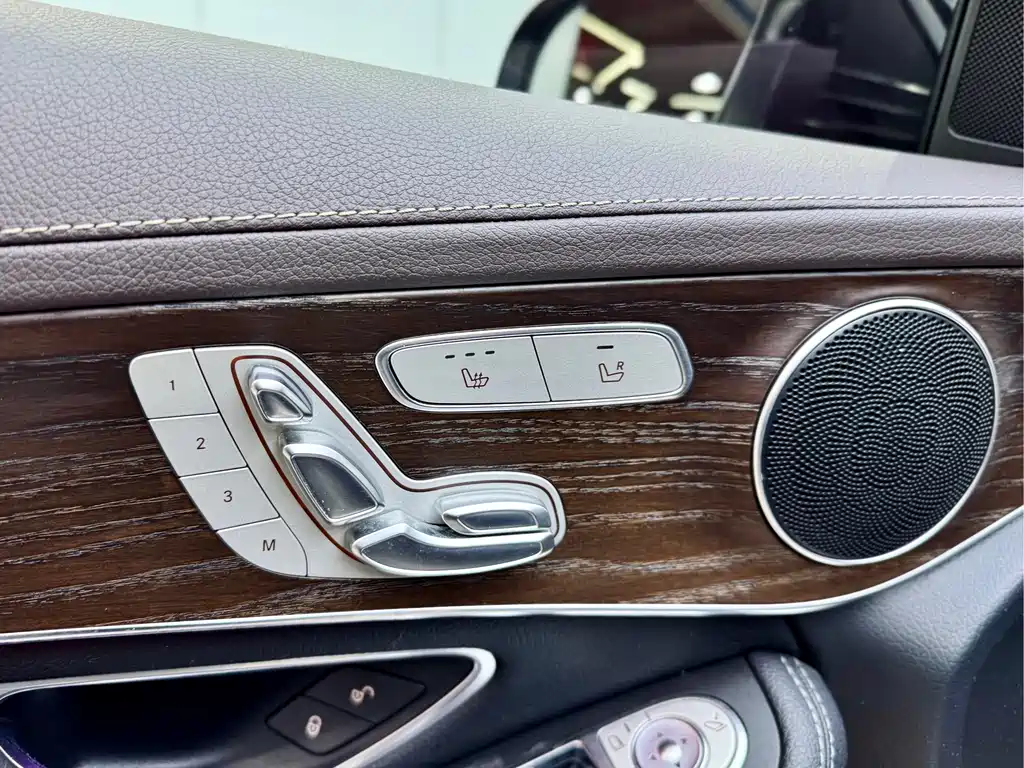 Mercedes-Benz Mercedes-Benz GLC 2021 GLC 260 L 4MATIC Luxury Edition 2021 - thumbnail 27