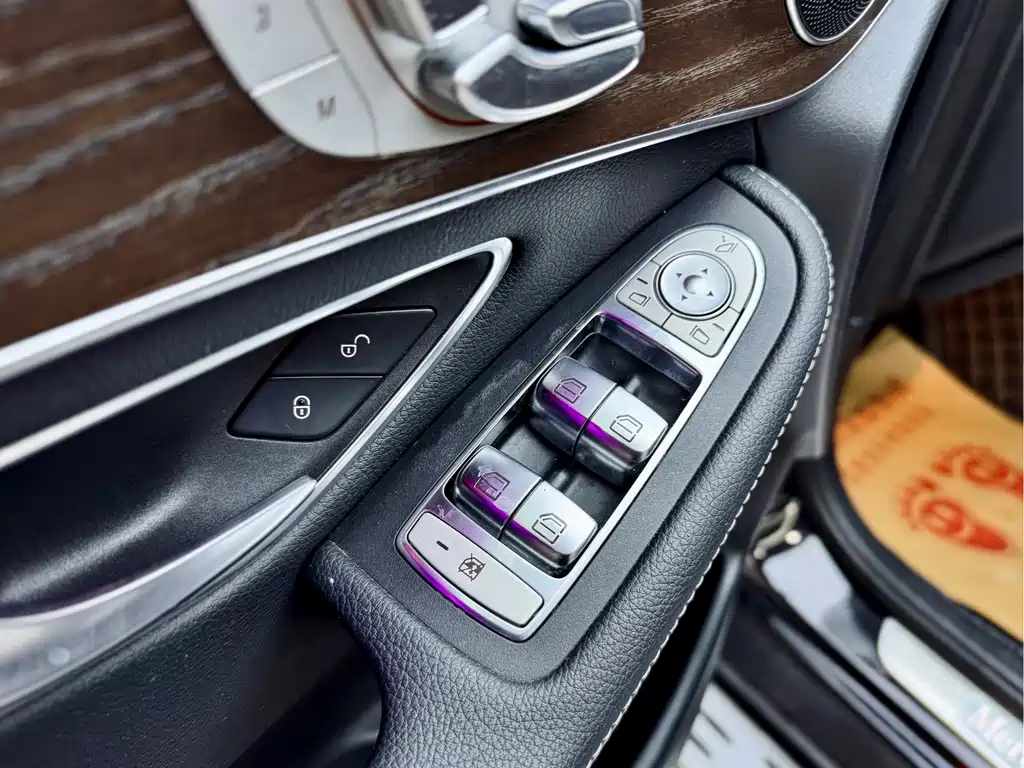 Mercedes-Benz Mercedes-Benz GLC 2021 GLC 260 L 4MATIC Luxury Edition 2021 - thumbnail 28