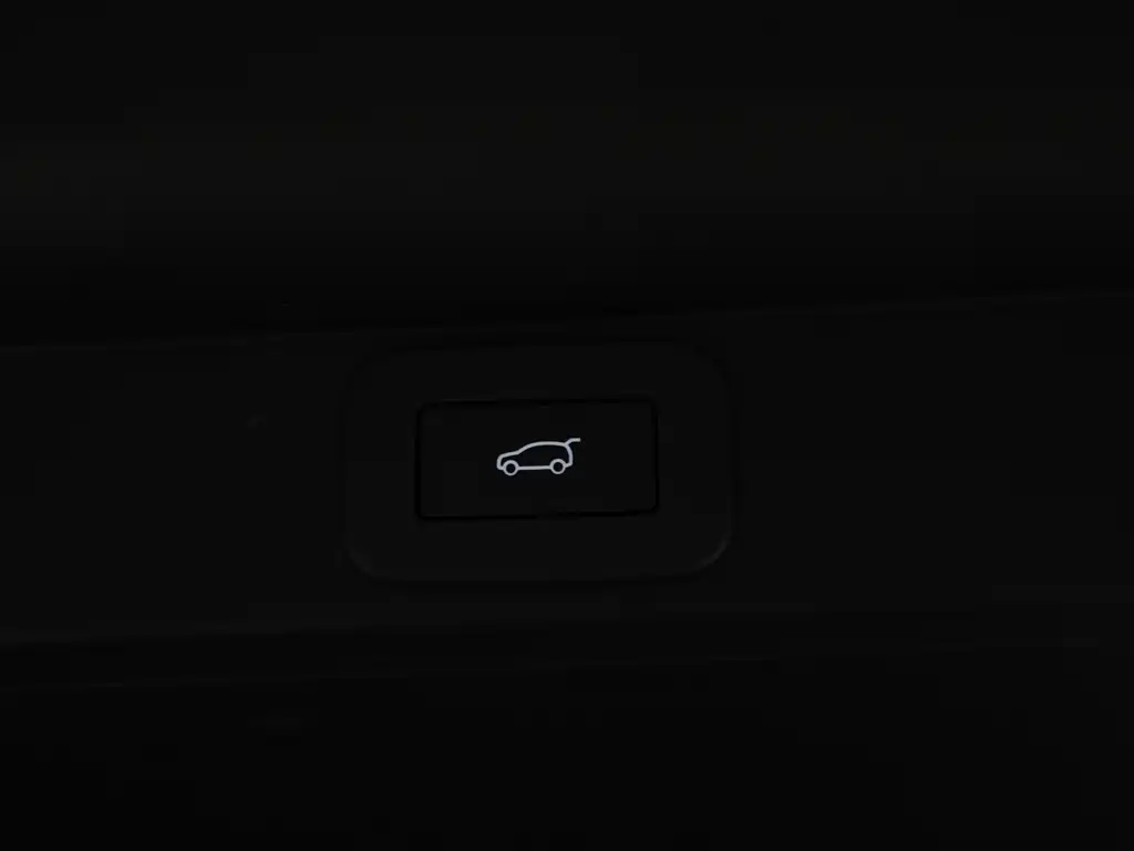 Land Rover Range Rover 2024 3.0 L6 400PS Vogue Long Wheelbase 7-Seat 2024 - thumbnail 6
