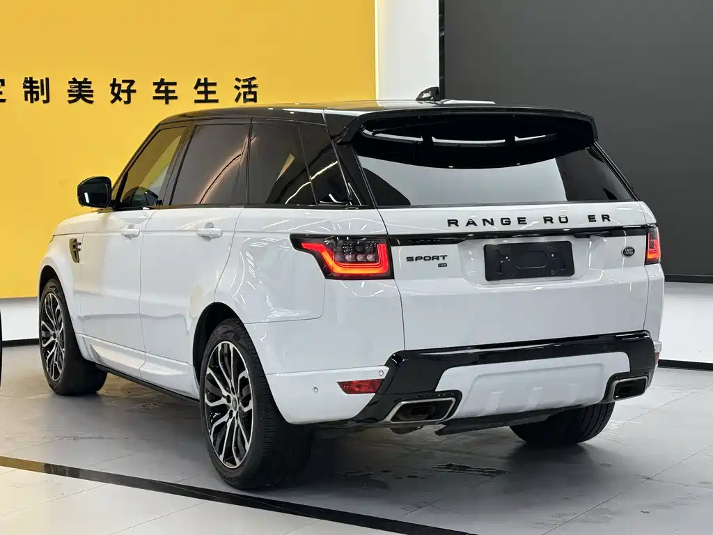 Land Rover Range Rover Sport 2022 3.0 L6 Black Badge 2022 - thumbnail 5