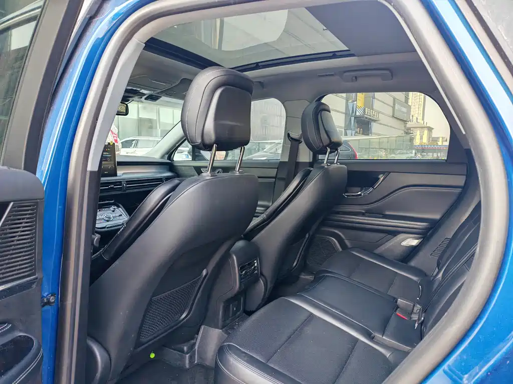 Lincoln Lynx 2021 2.0T Front-Wheel Drive Premium Edition 2021 - thumbnail 8