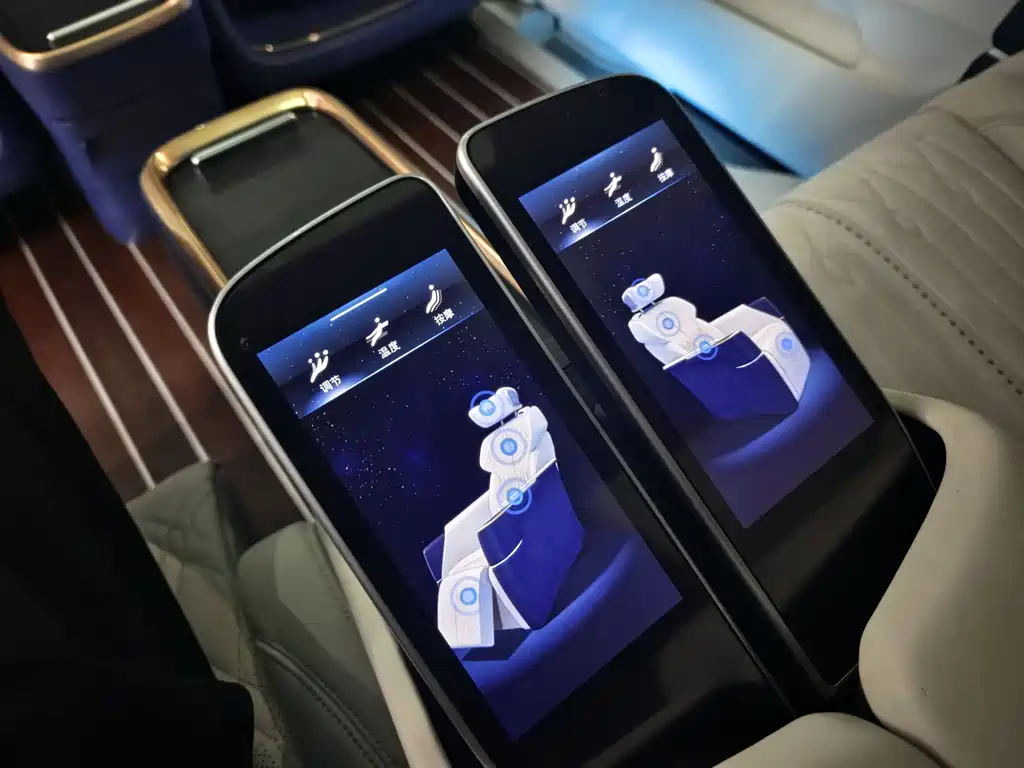 Buick Buick GL8 2020 Avenir Edition Four-Seat Luxury Version 2020 - thumbnail 19