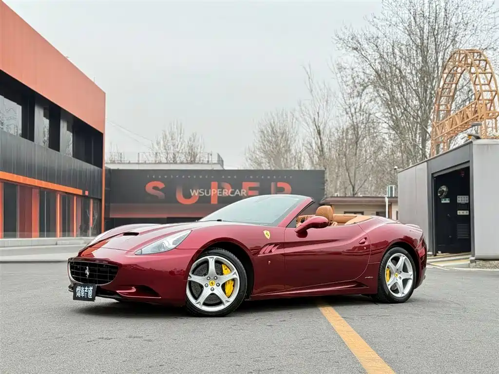 Ferrari Ferrari California T 2009 4.3L Standard 2010