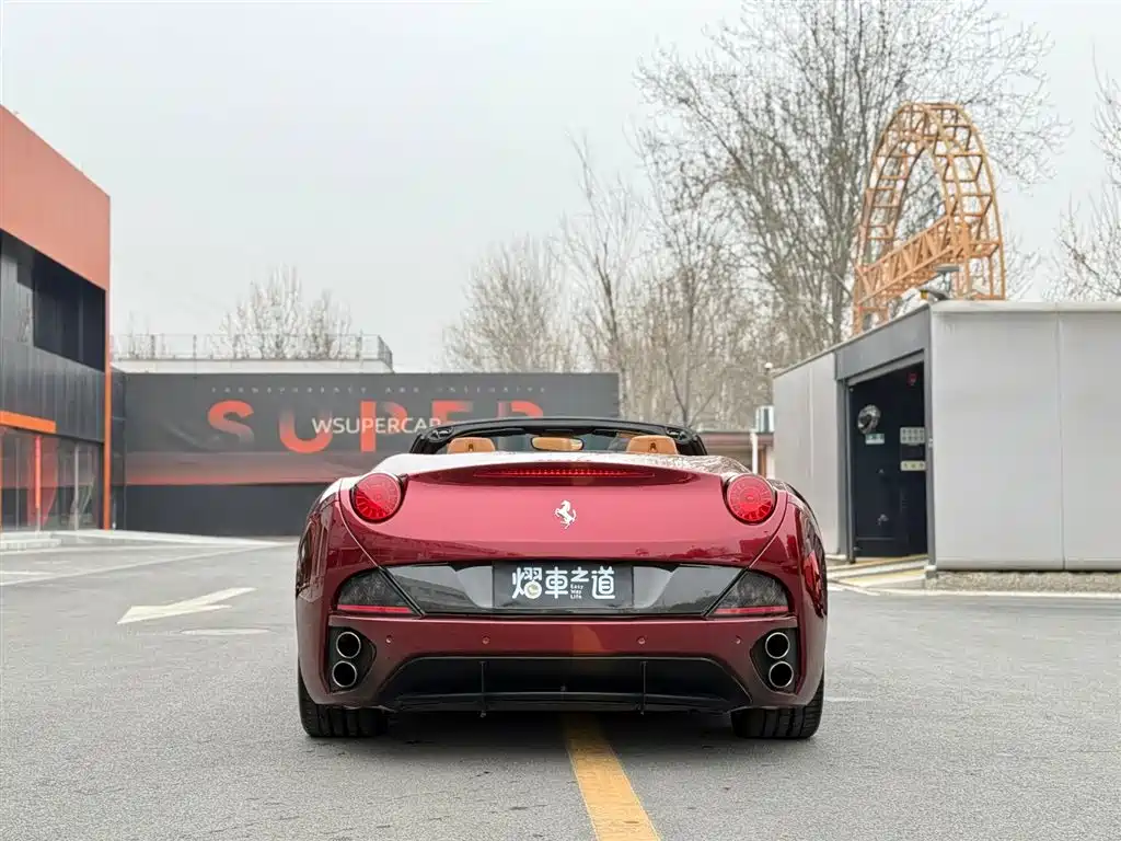 Ferrari Ferrari California T 2009 4.3L Standard 2010 - thumbnail 4
