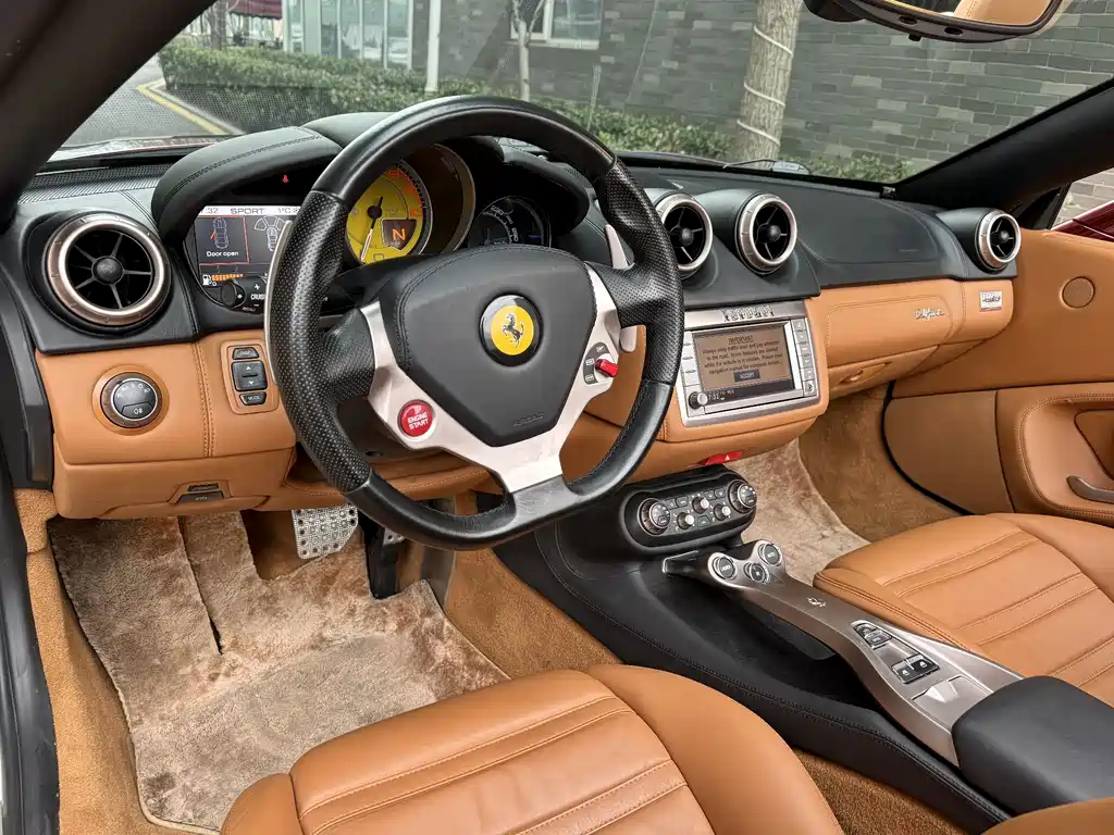 Ferrari Ferrari California T 2009 4.3L Standard 2010 - thumbnail 7