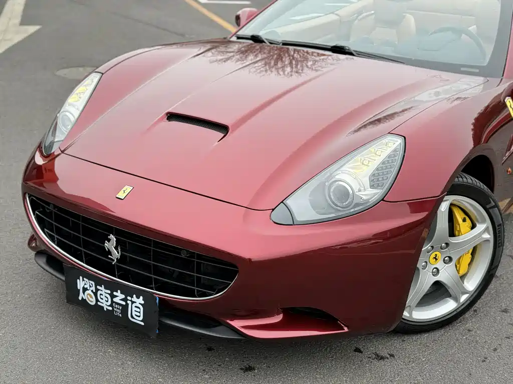 Ferrari Ferrari California T 2009 4.3L Standard 2010 - thumbnail 15