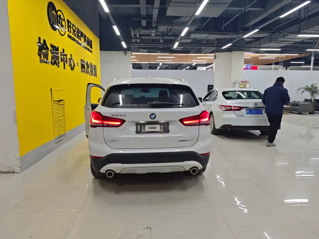 BMW BMW X1 2020 sDrive20Li Premium Model 2020 - thumbnail 8