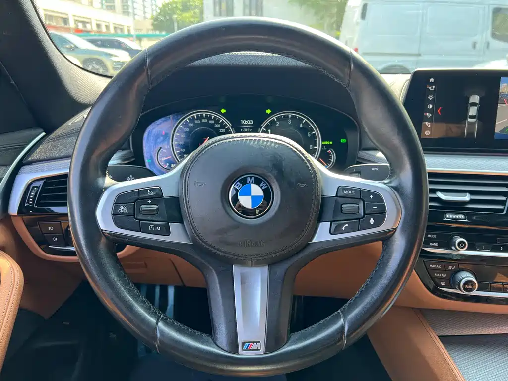 BMW BMW 5 Series Import 2018 525i M Sport Package 2018 - thumbnail 5