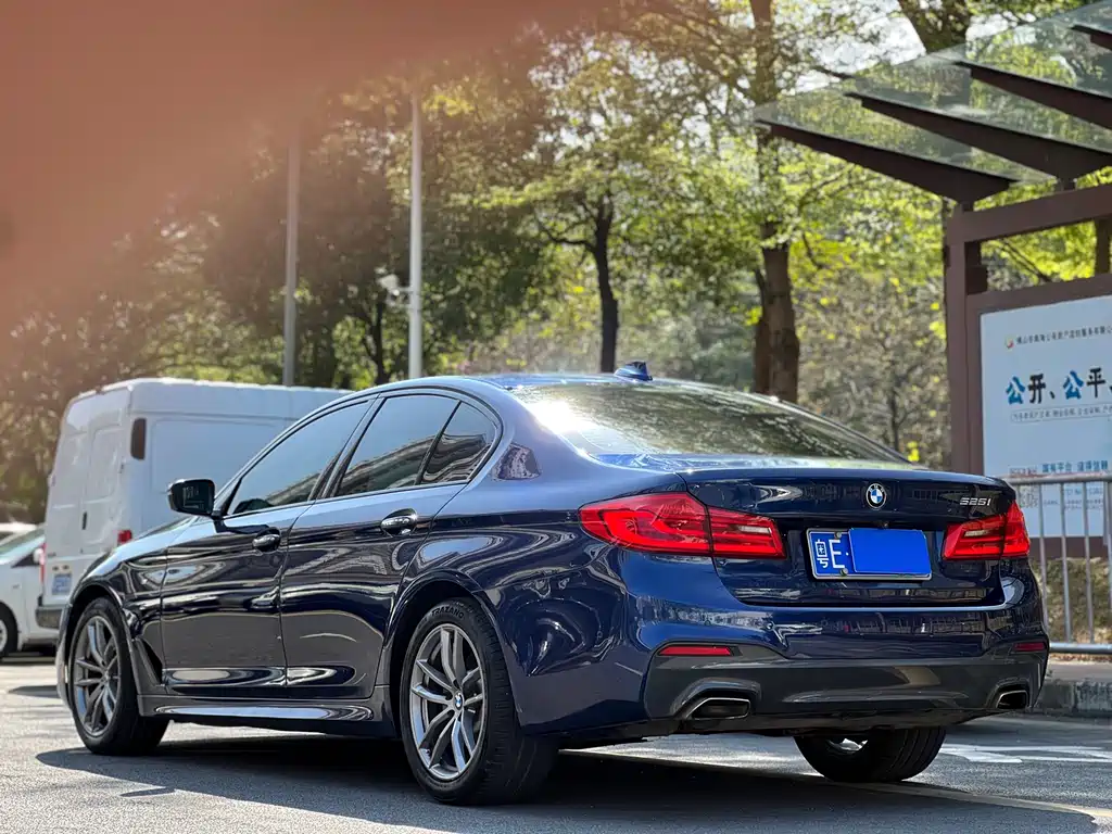 BMW BMW 5 Series Import 2018 525i M Sport Package 2018 - thumbnail 22