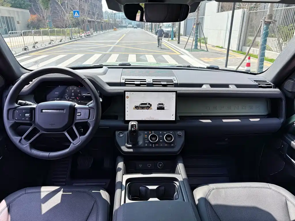 Land Rover Land Rover Defender 2023 110 3.0T P400 75th Anniversary Legend Edition 2023 - thumbnail 10