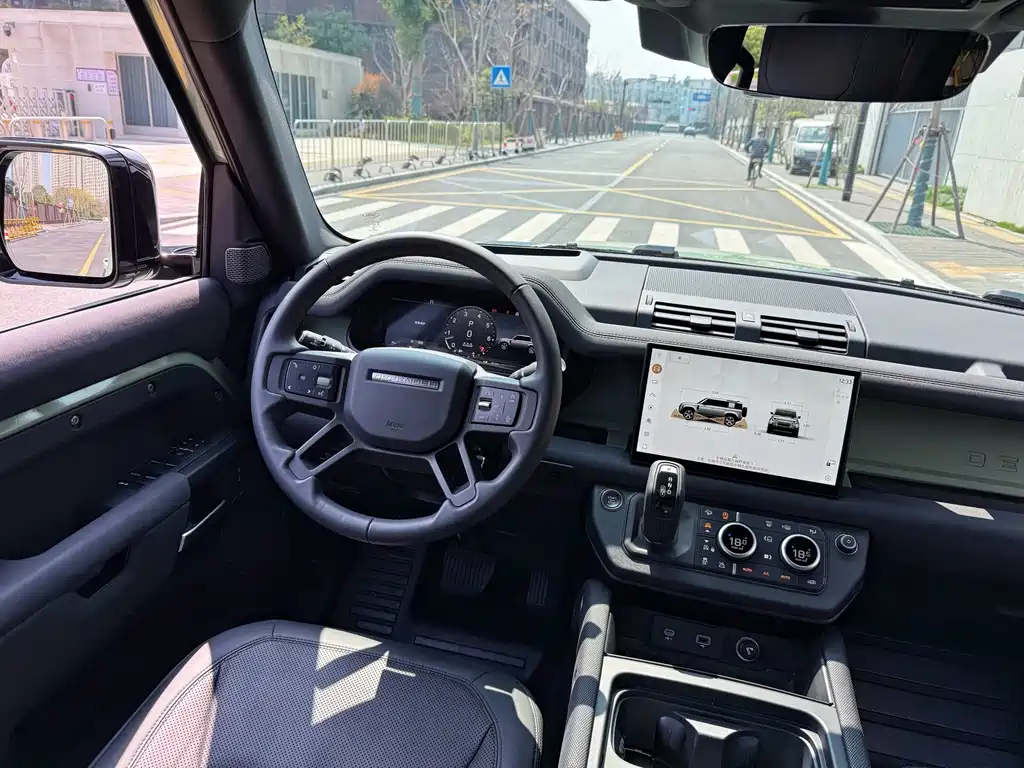 Land Rover Land Rover Defender 2023 110 3.0T P400 75th Anniversary Legend Edition 2023 - thumbnail 11