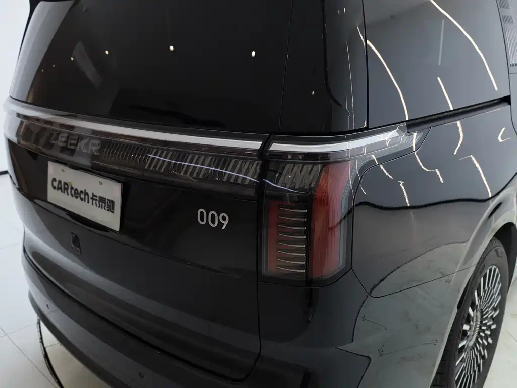 Zeekr Zeekr 009 2024 7-seater AWD 108kWh 2025 - thumbnail 23